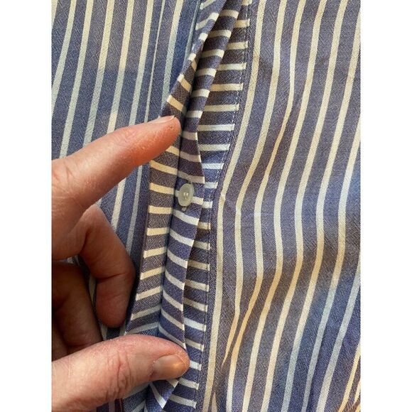 A.N.A. Women's Striped V-Neck Blouse Size L Casual Lightweight Hi Low Hem Flowy - Picture 9 of 10